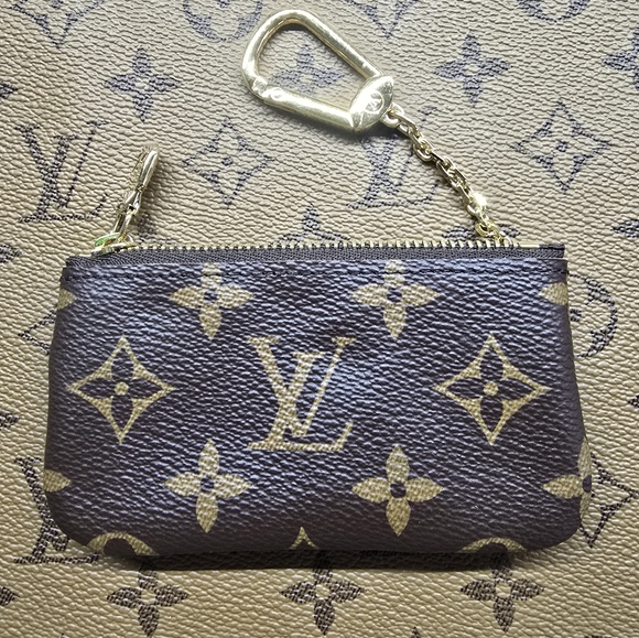Louis Vuitton key pouch Monogram - Picture 3 of 6